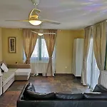 Freebird - Exclusive Vip Wedding & Bachelor Events Villa